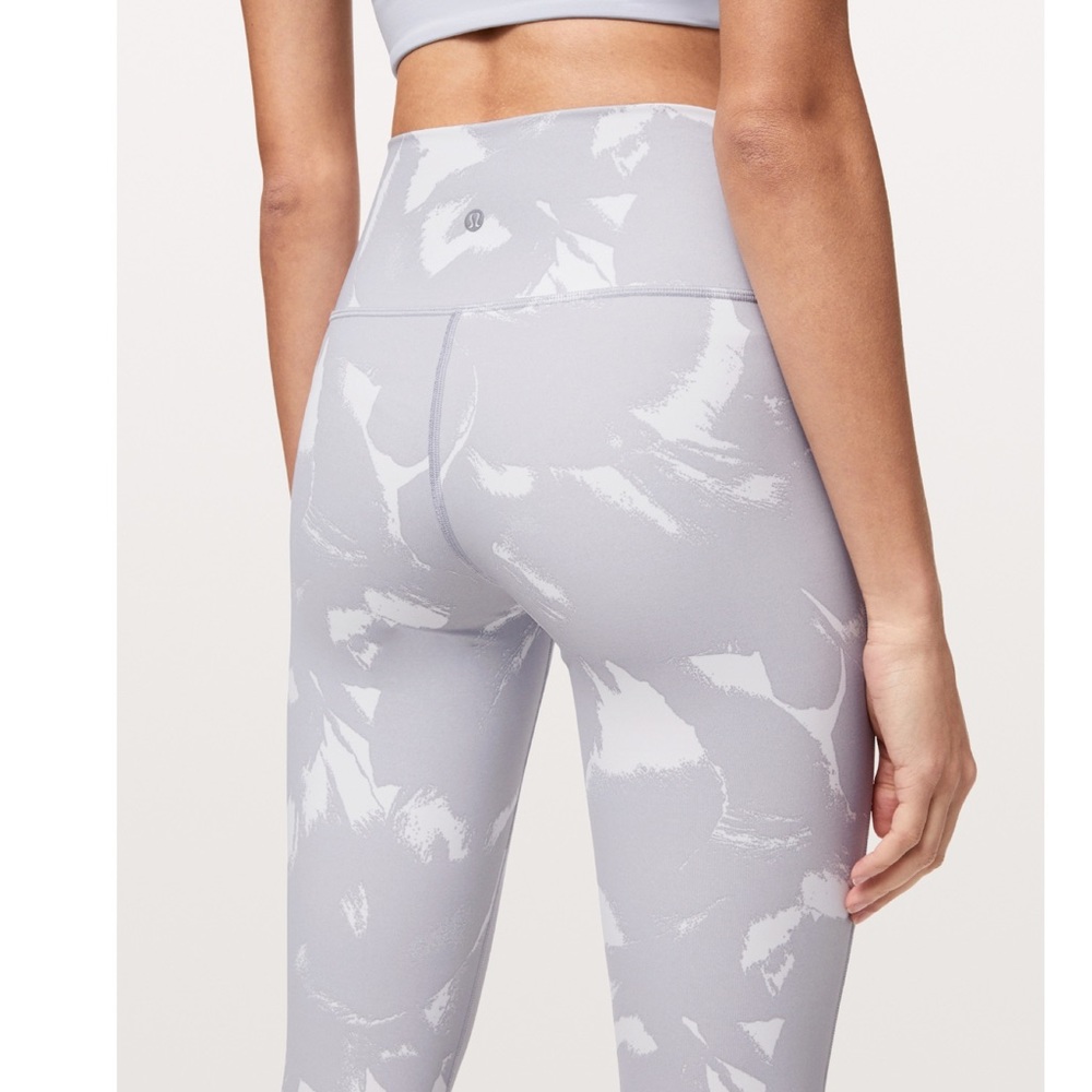 Lululemon Flower White Silver Lilac Wunder - Picture 4 of 5
